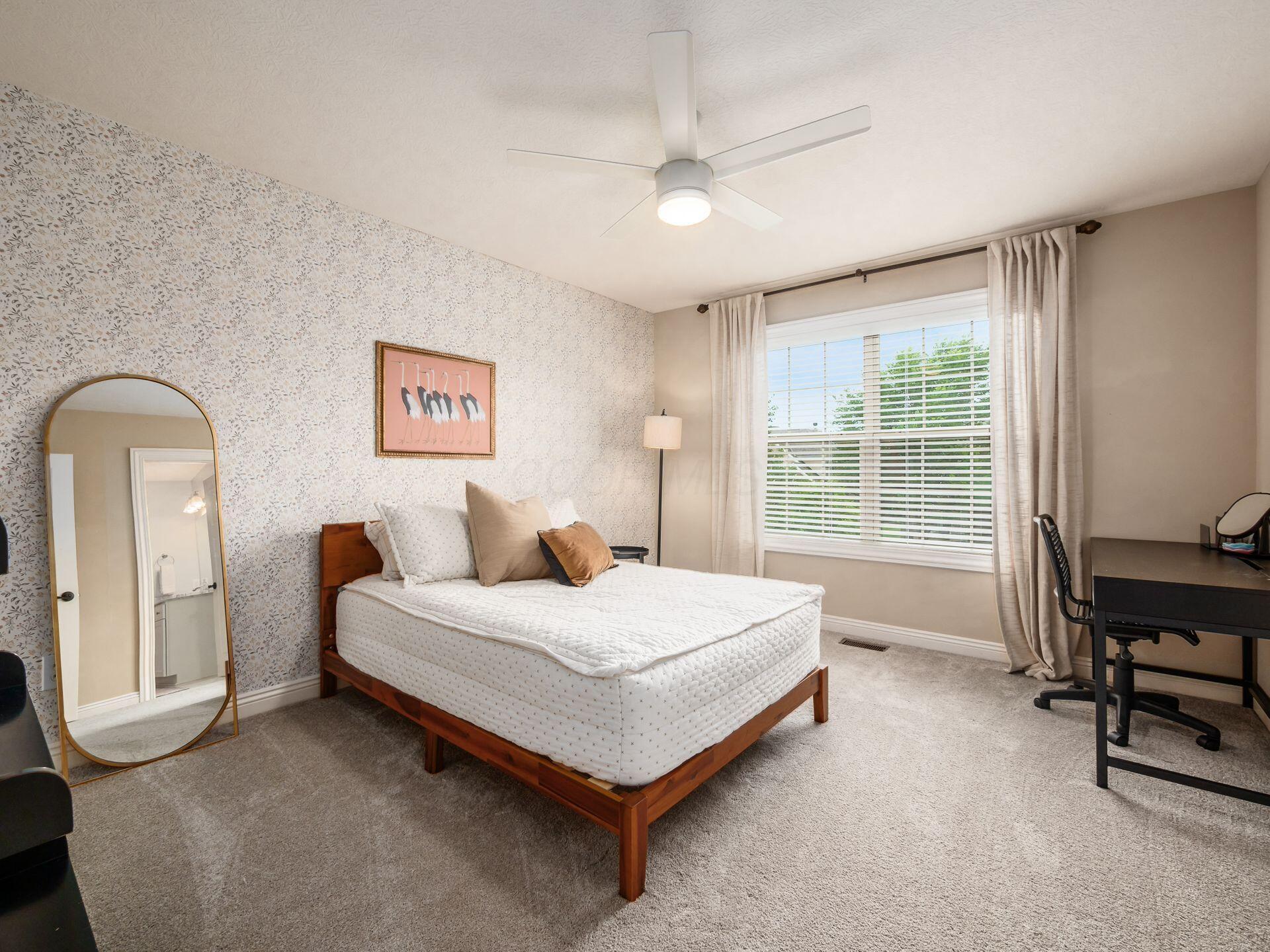 5808 Glendavon Loop