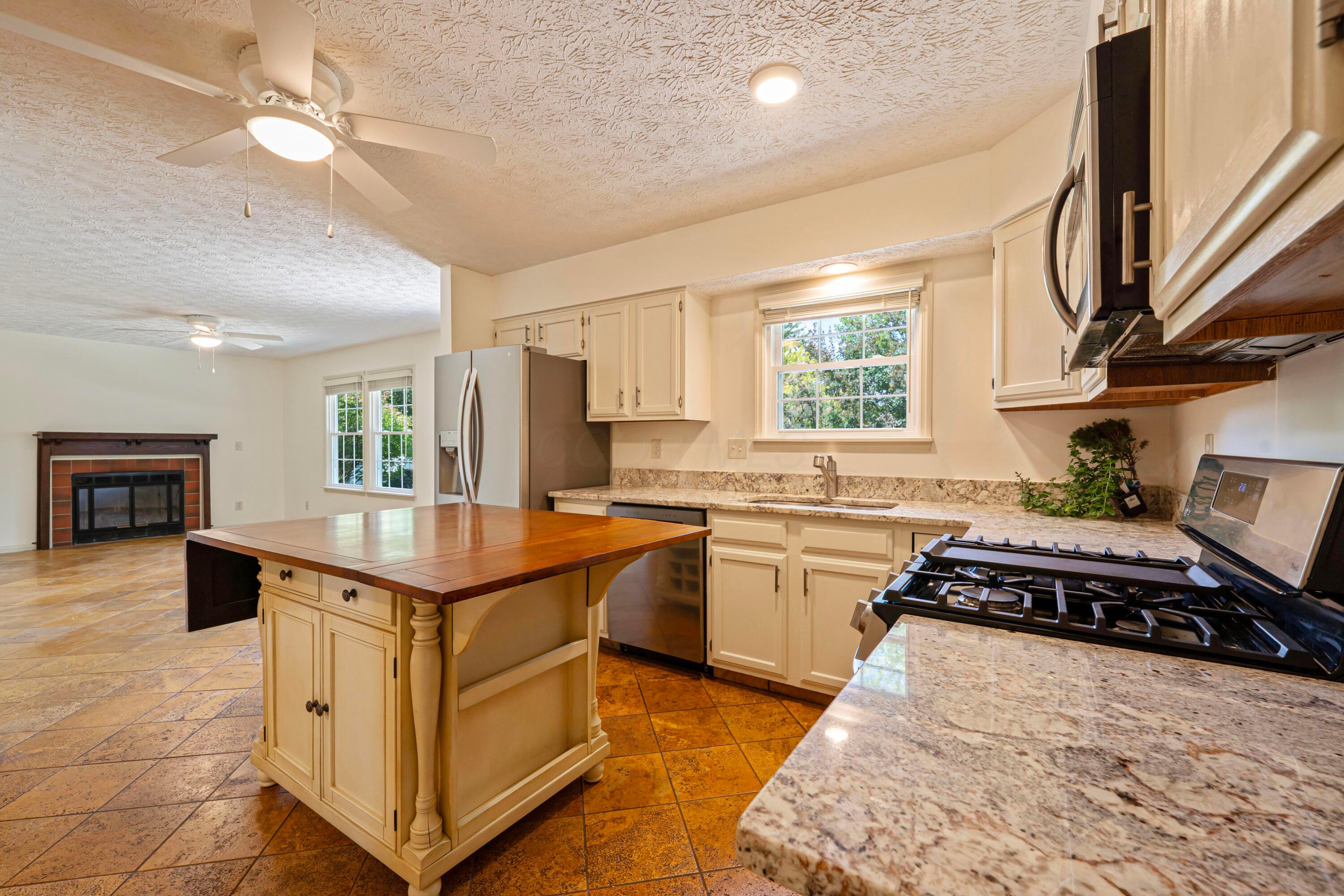 4976 Harvest Meadow Road