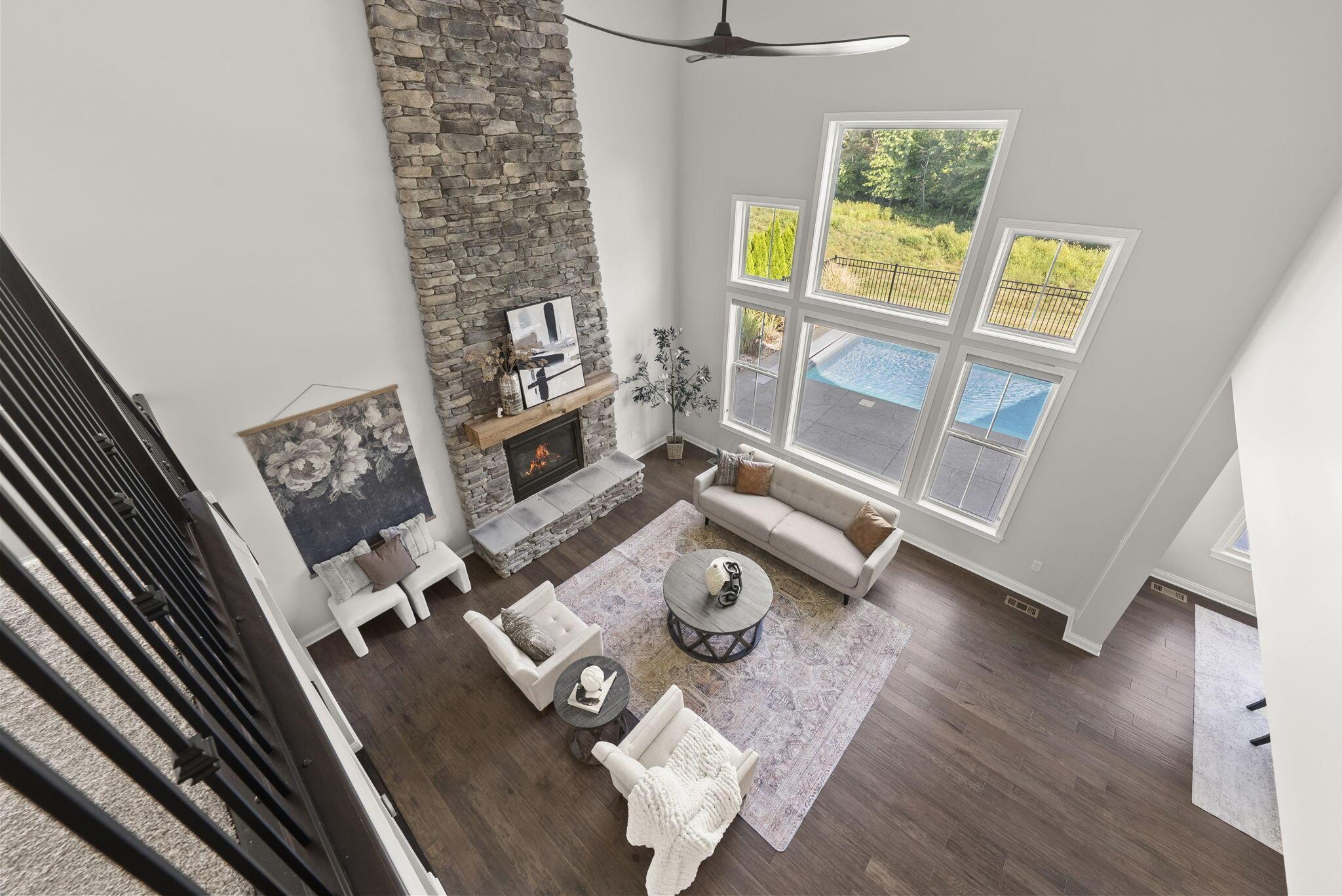 8153 Lilium Way