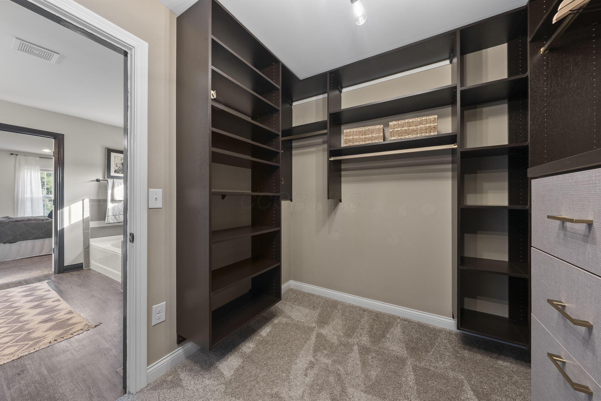 8153 Lilium Way