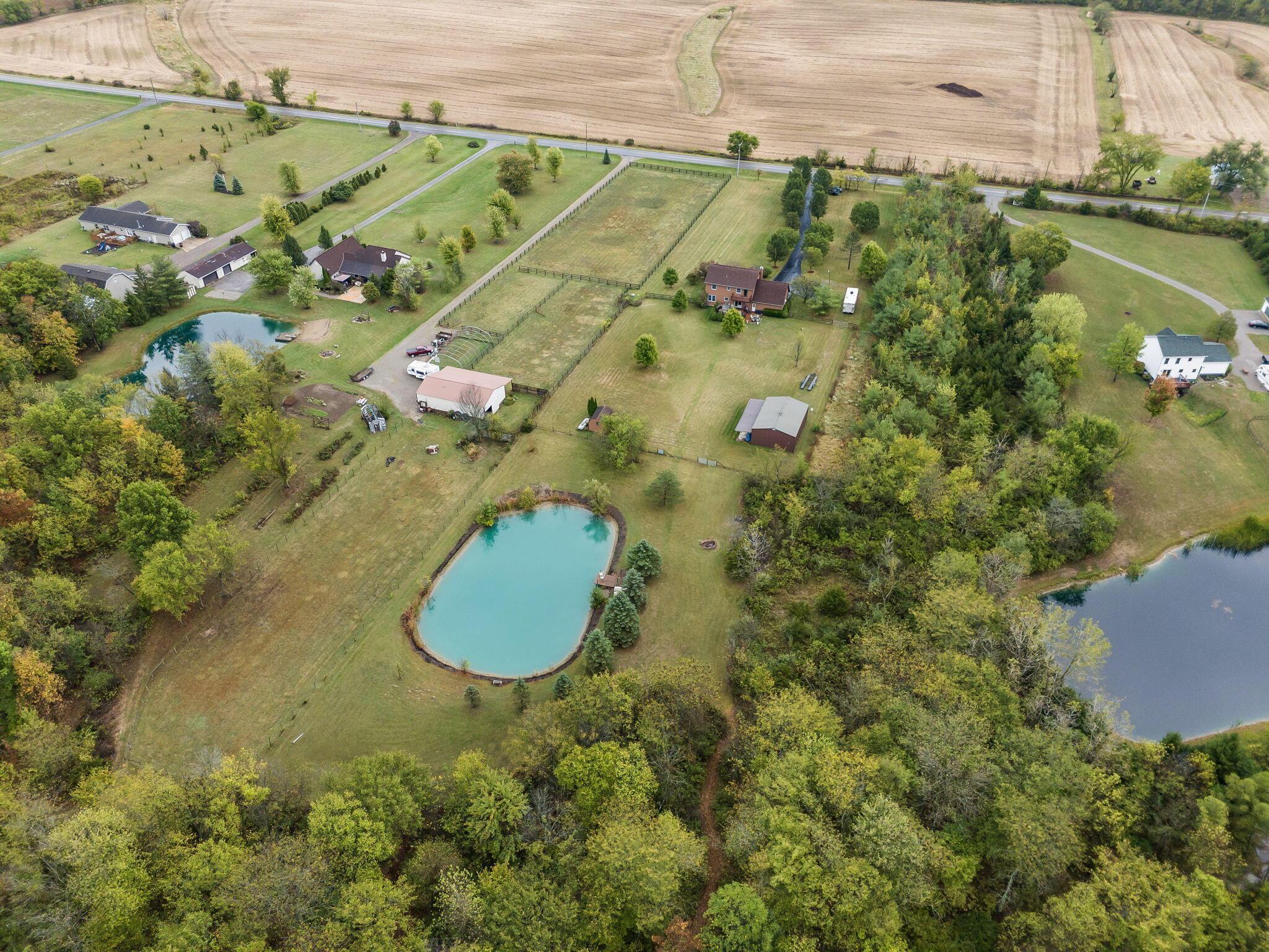 828 County Rd 142 S