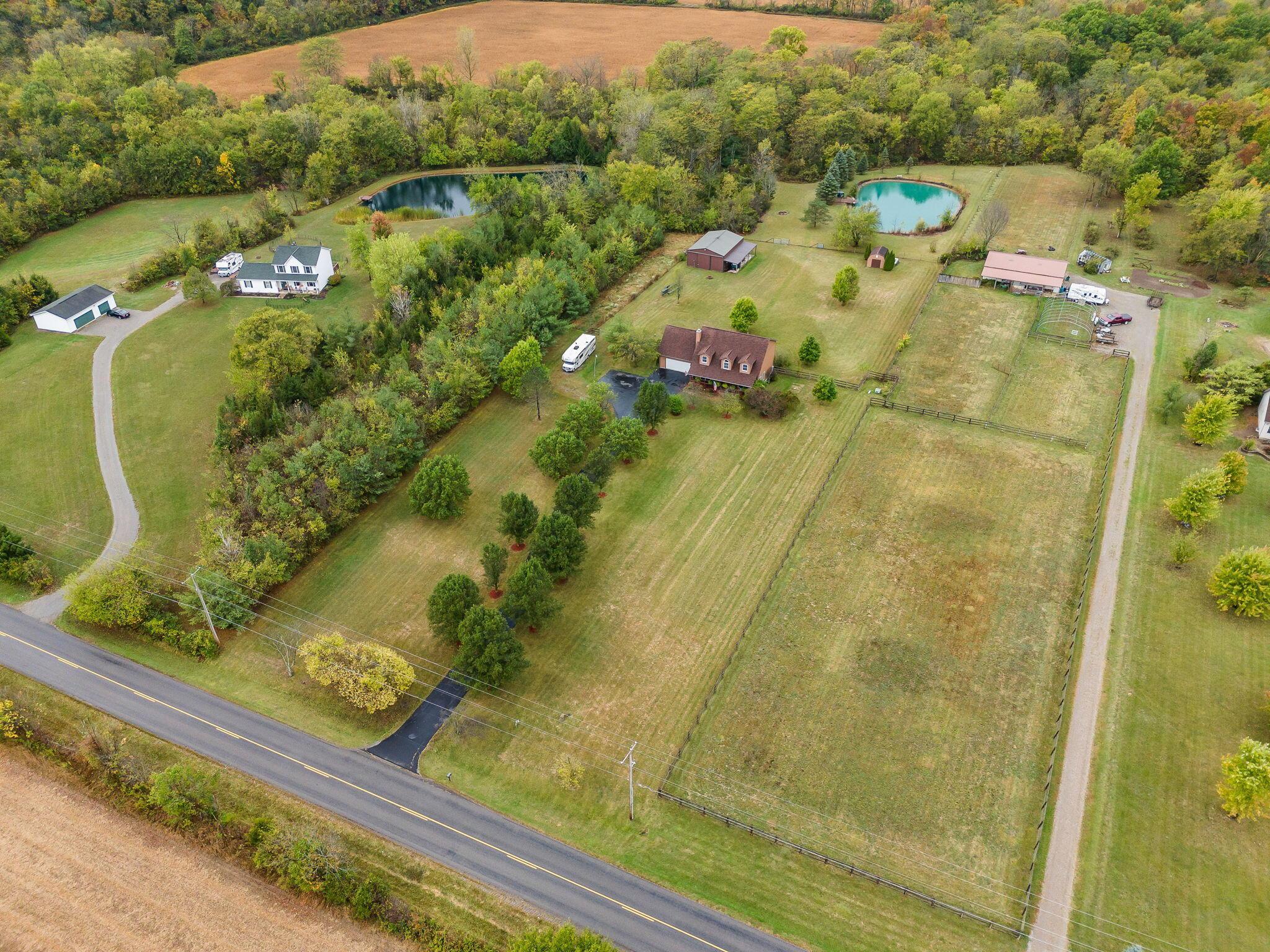 828 County Rd 142 S