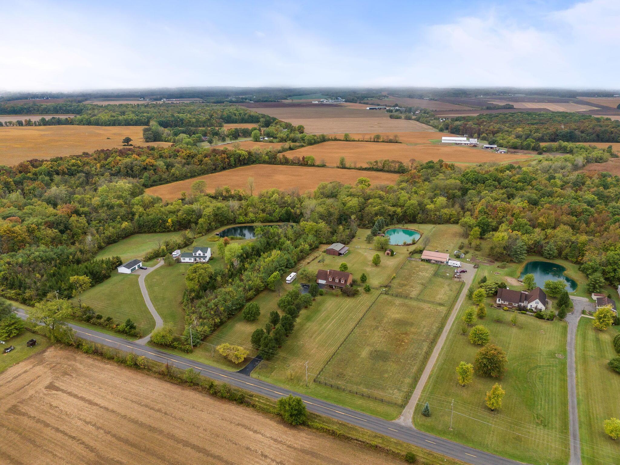 828 County Rd 142 S