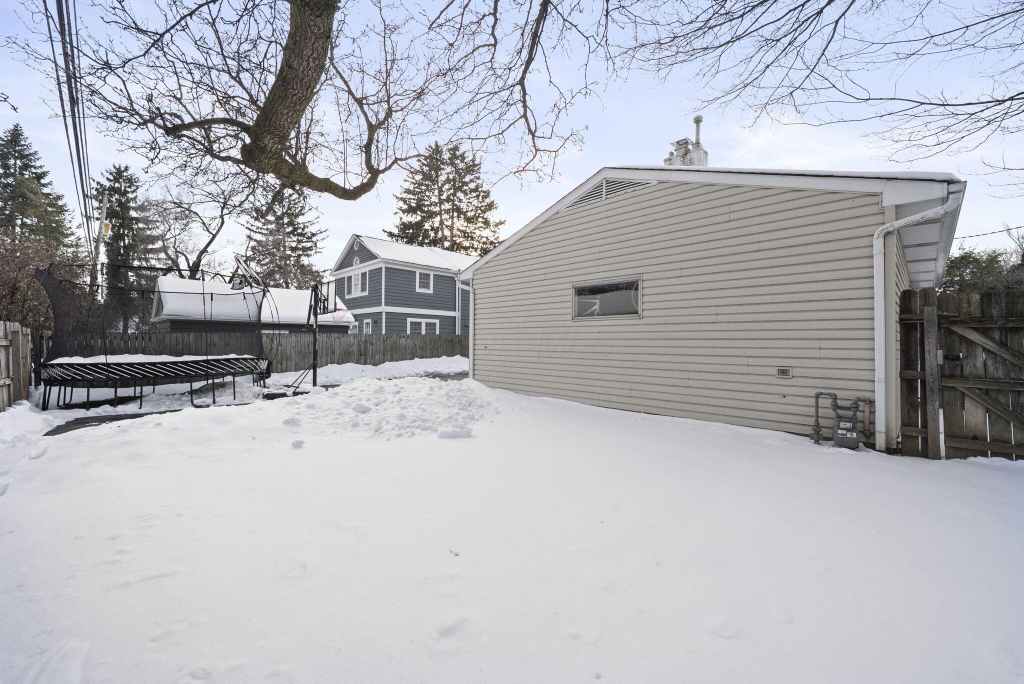 2748 Tremont Road