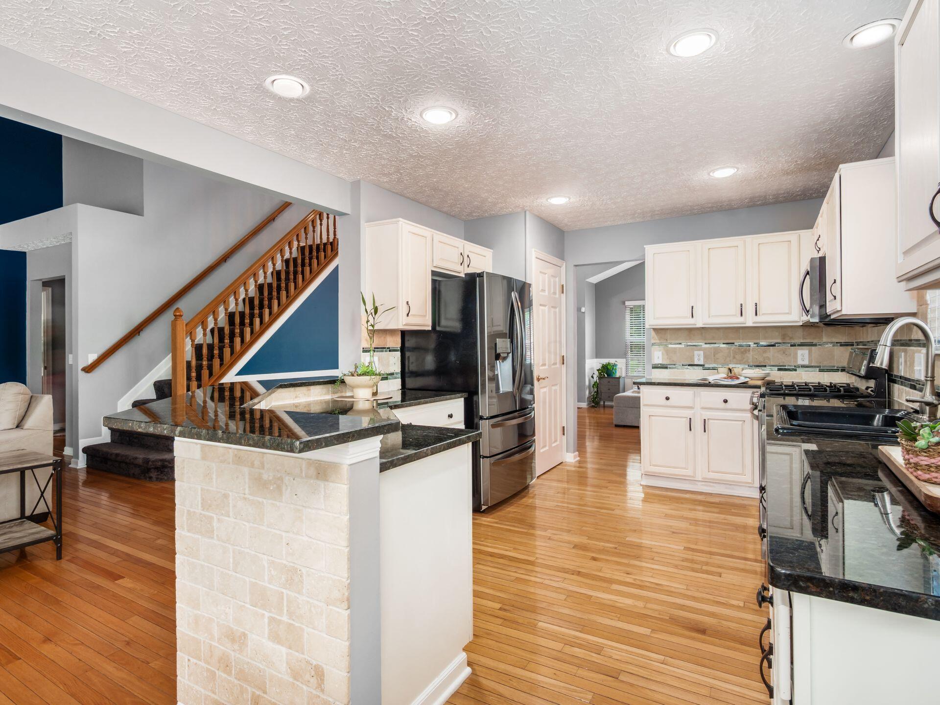5490 Old Creek Lane