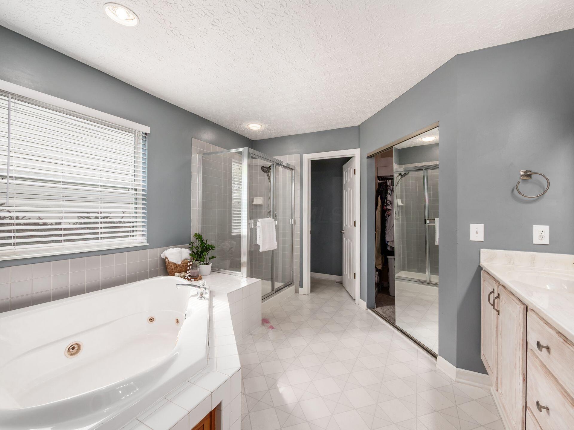 5490 Old Creek Lane