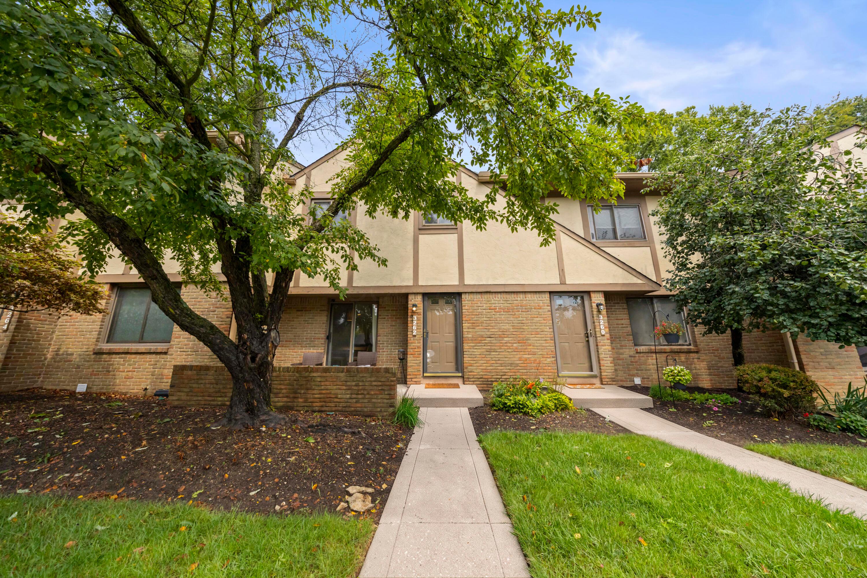 3262 Brookview Way, 11
