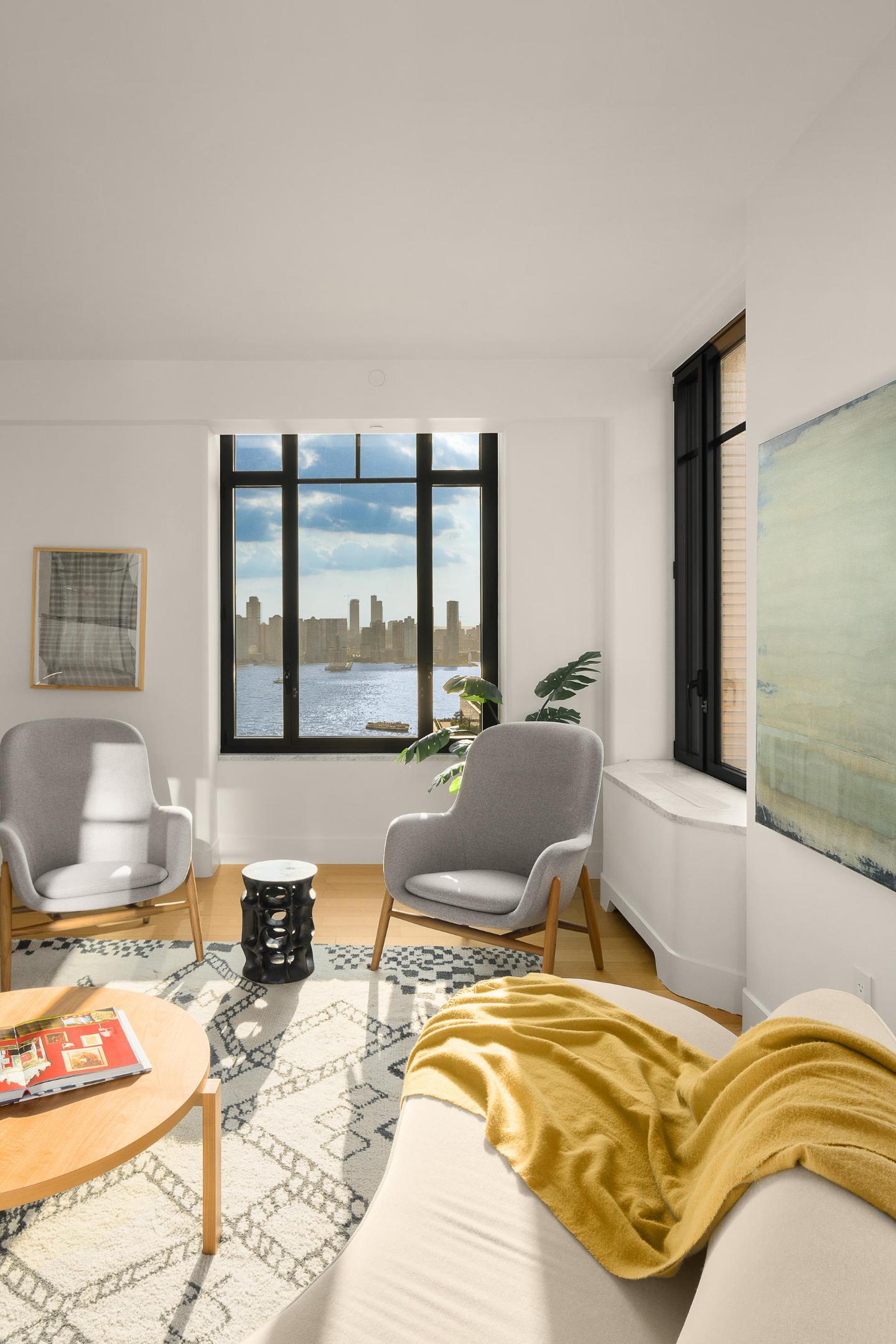 110 Charlton Street 25C