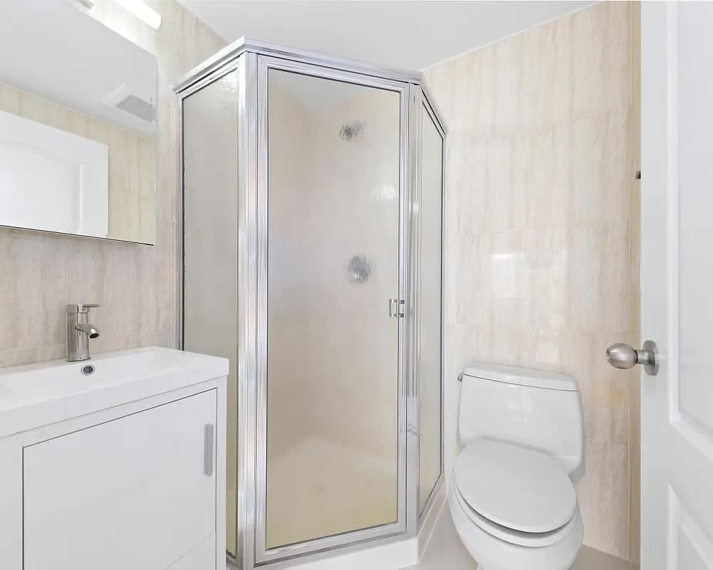 145 Kenilworth Place 6A