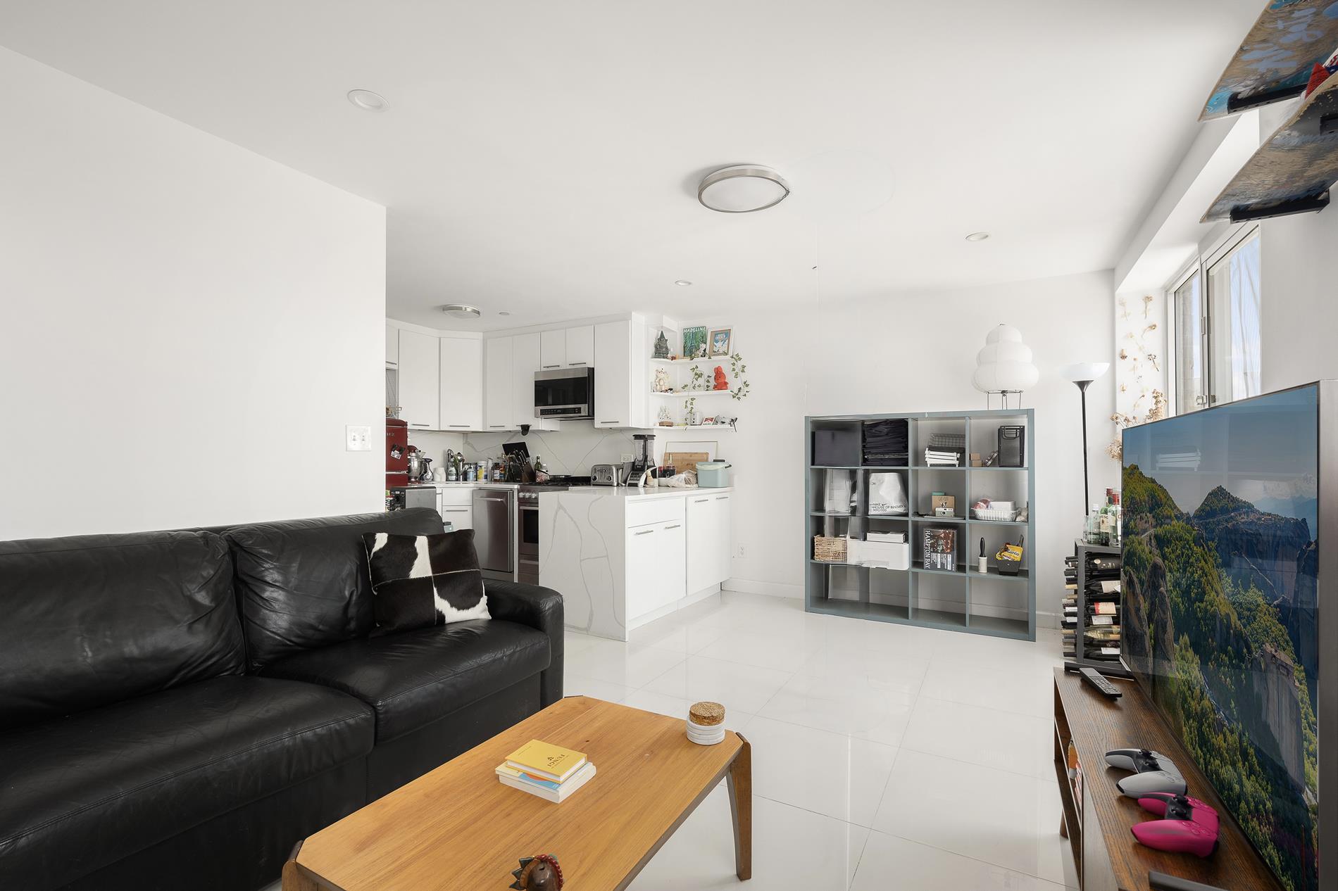 145 Kenilworth Place 6A