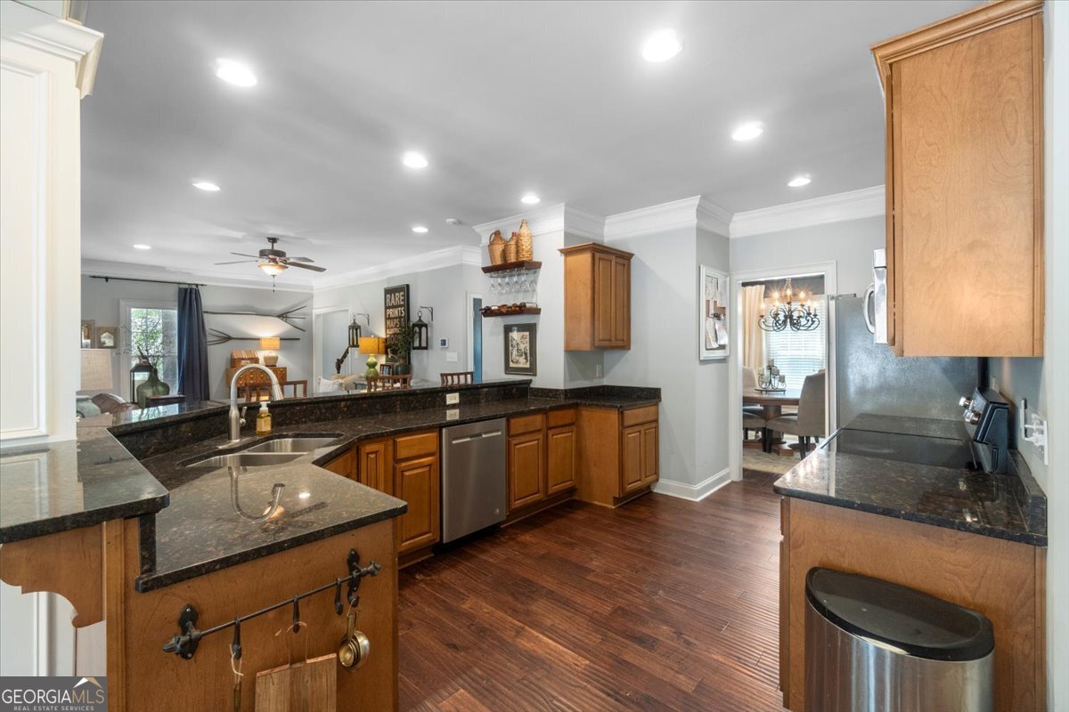 315 Greystone