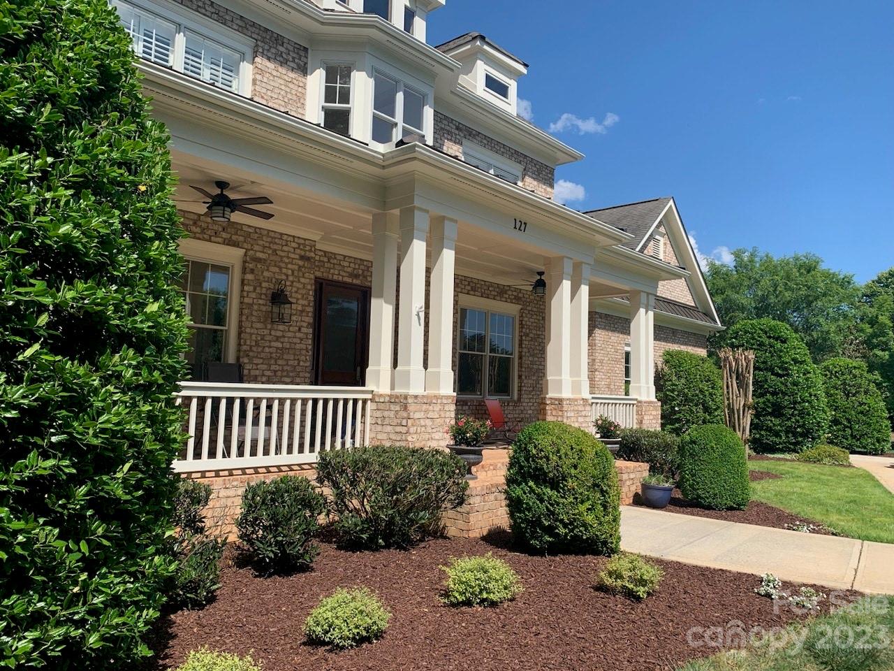 127 Yacht Road