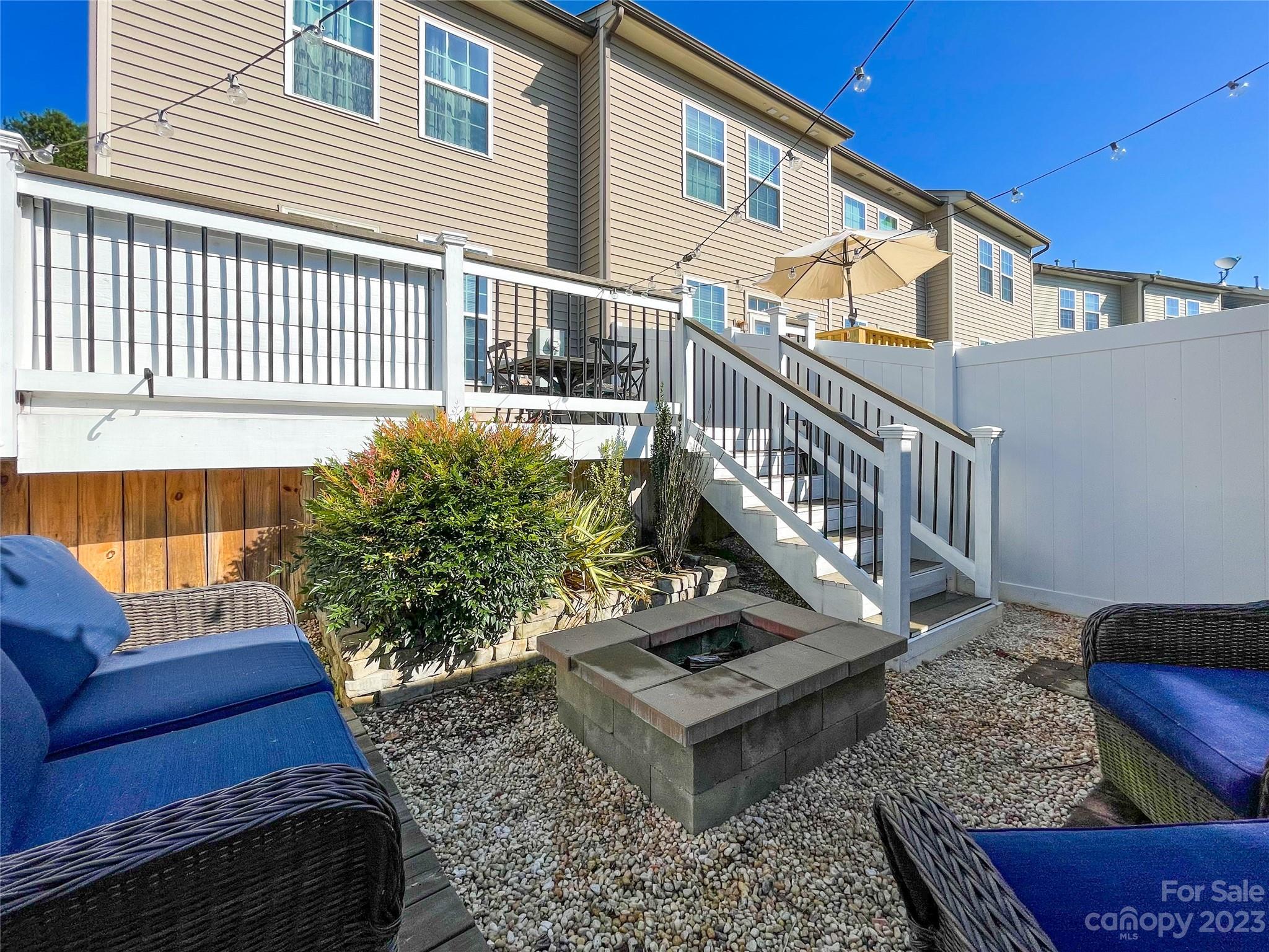 6948 Colonial Garden Drive