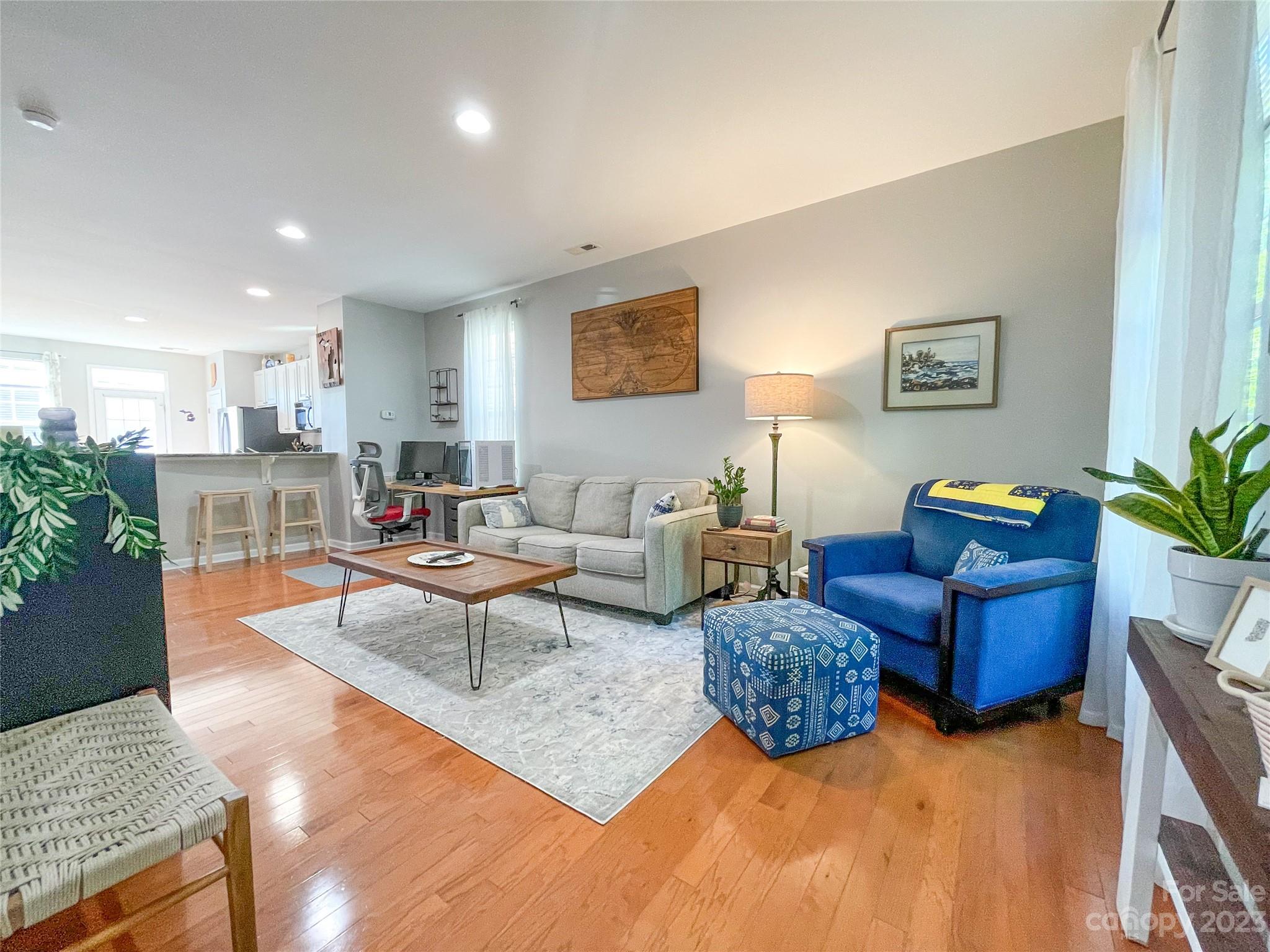 6948 Colonial Garden Drive