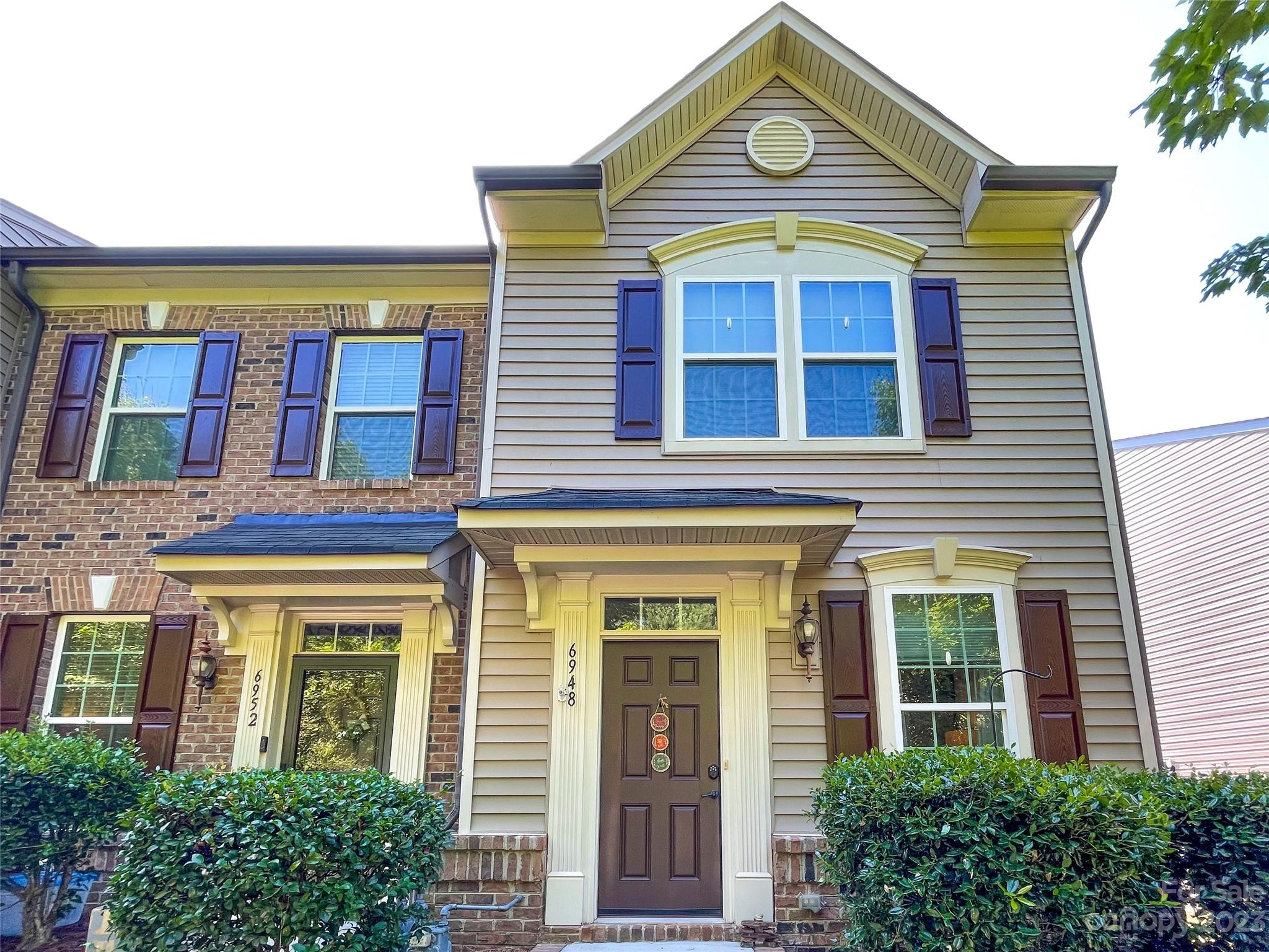 6948 Colonial Garden Drive