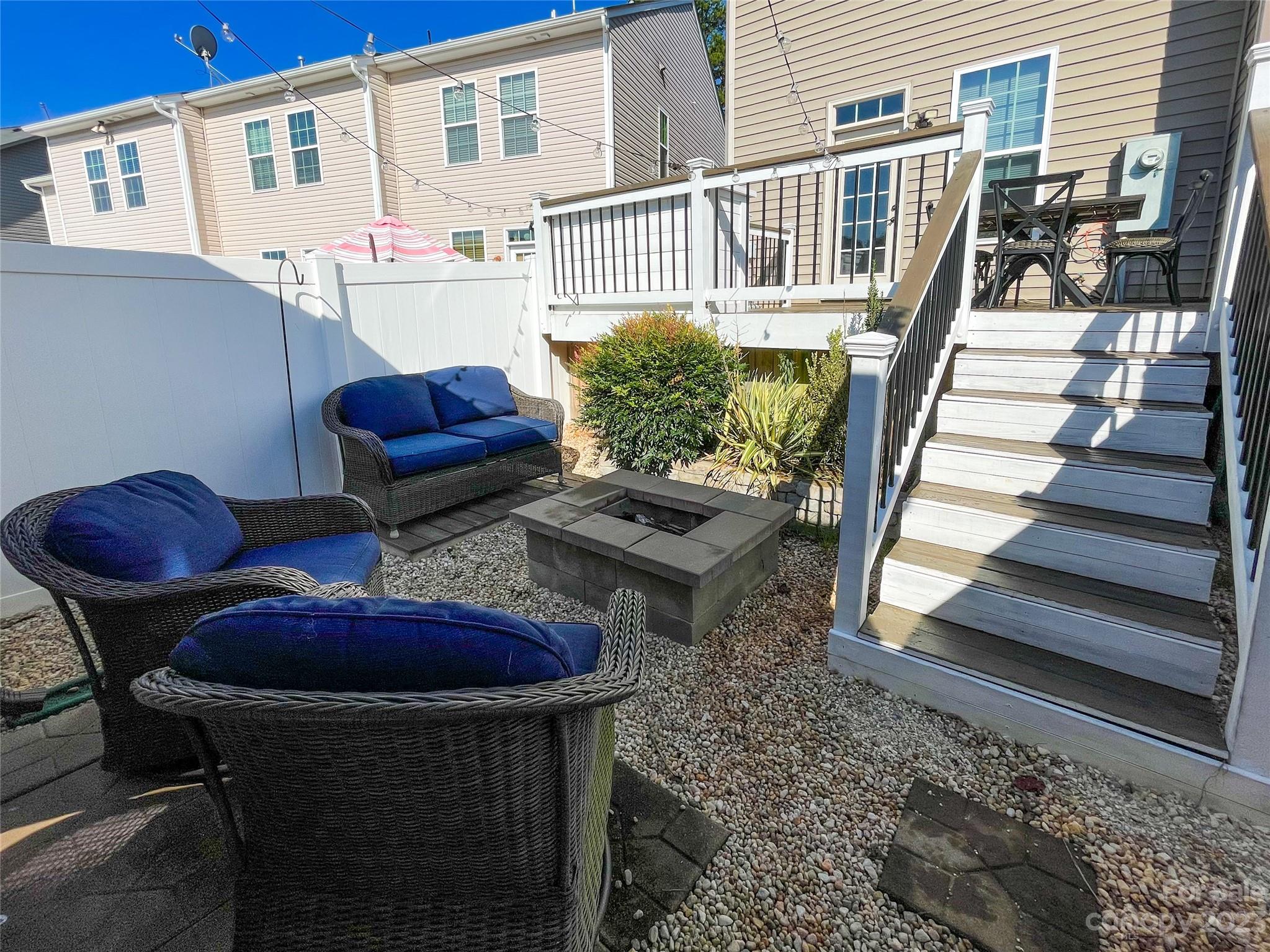 6948 Colonial Garden Drive