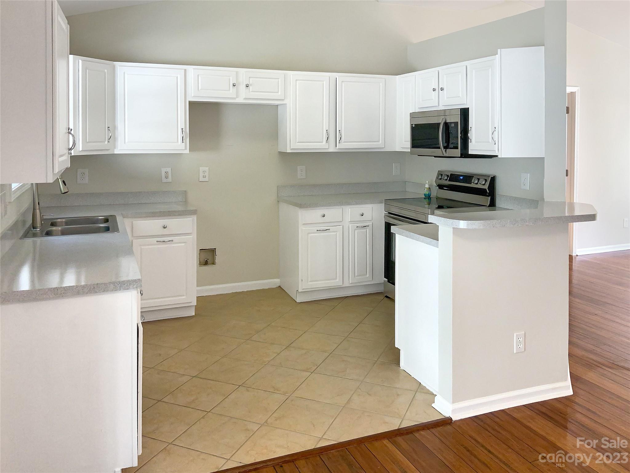 16114 Amber Field Drive