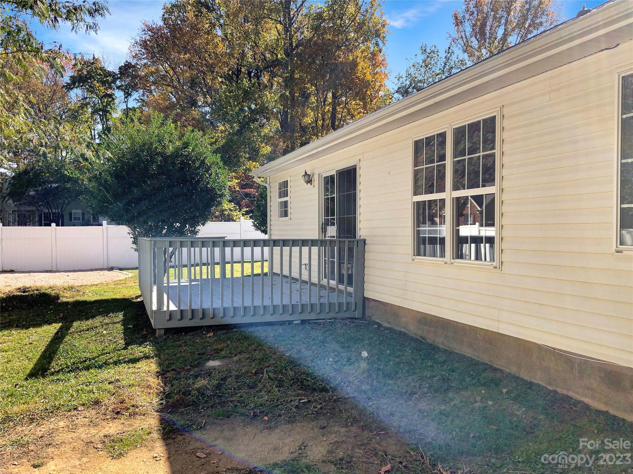16114 Amber Field Drive