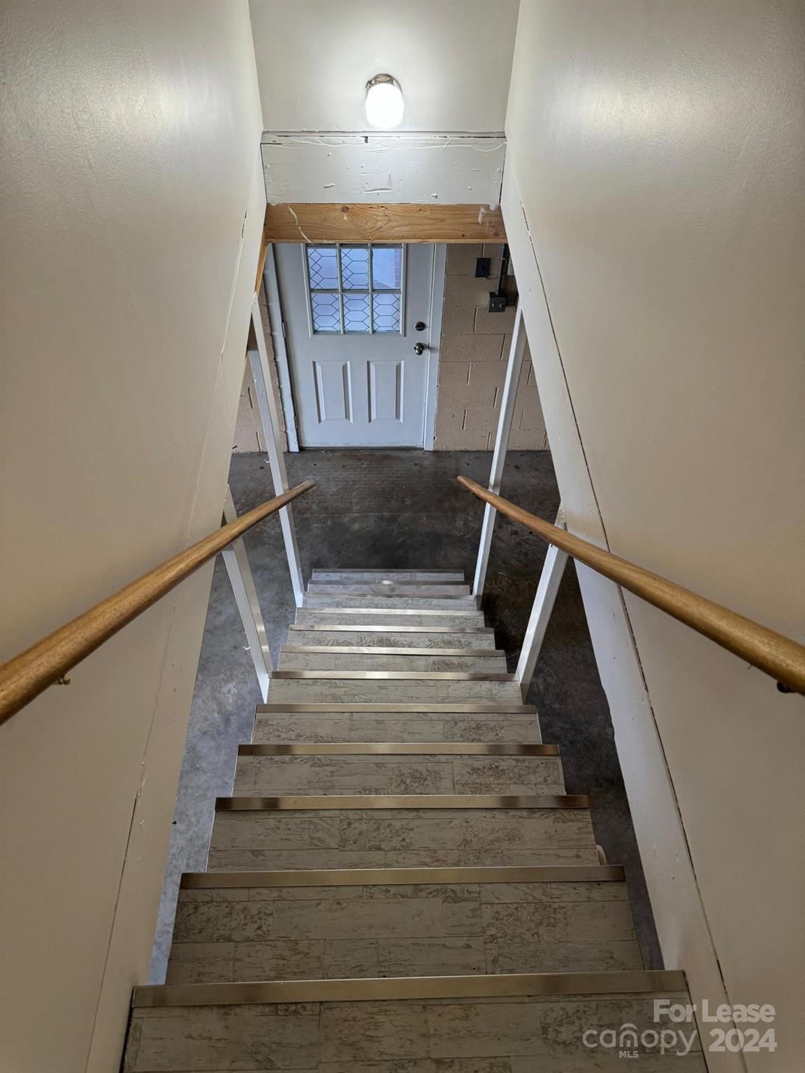 928 Thomas Street