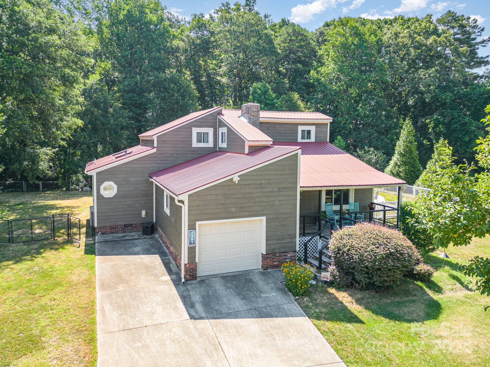 187 Bridges Farm Road