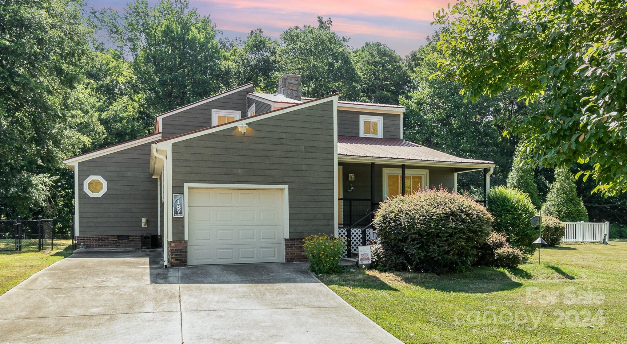 187 Bridges Farm Road