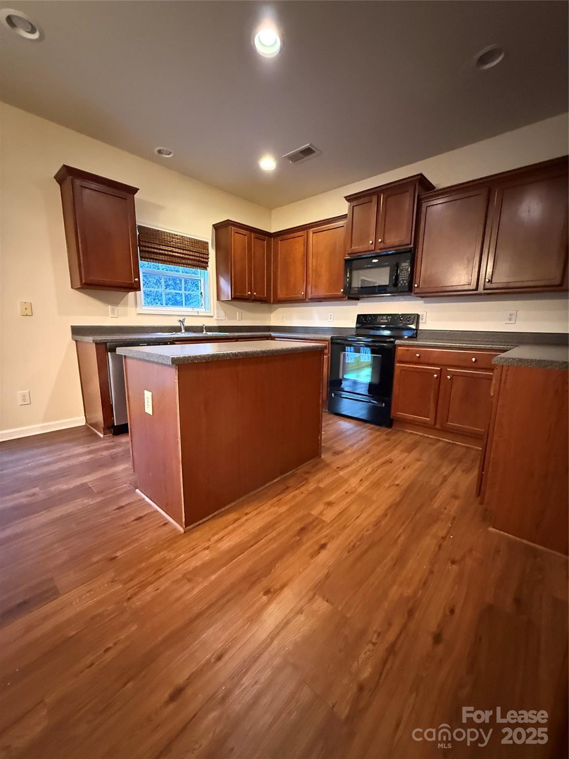 1595 Tranquility Avenue NW