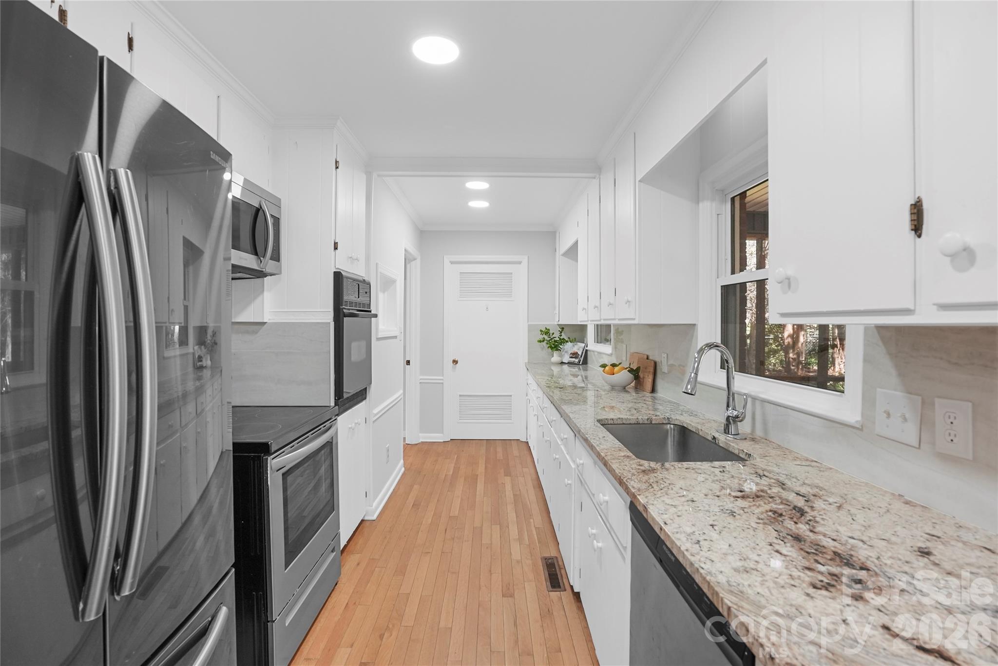 846 S Magnolia Street