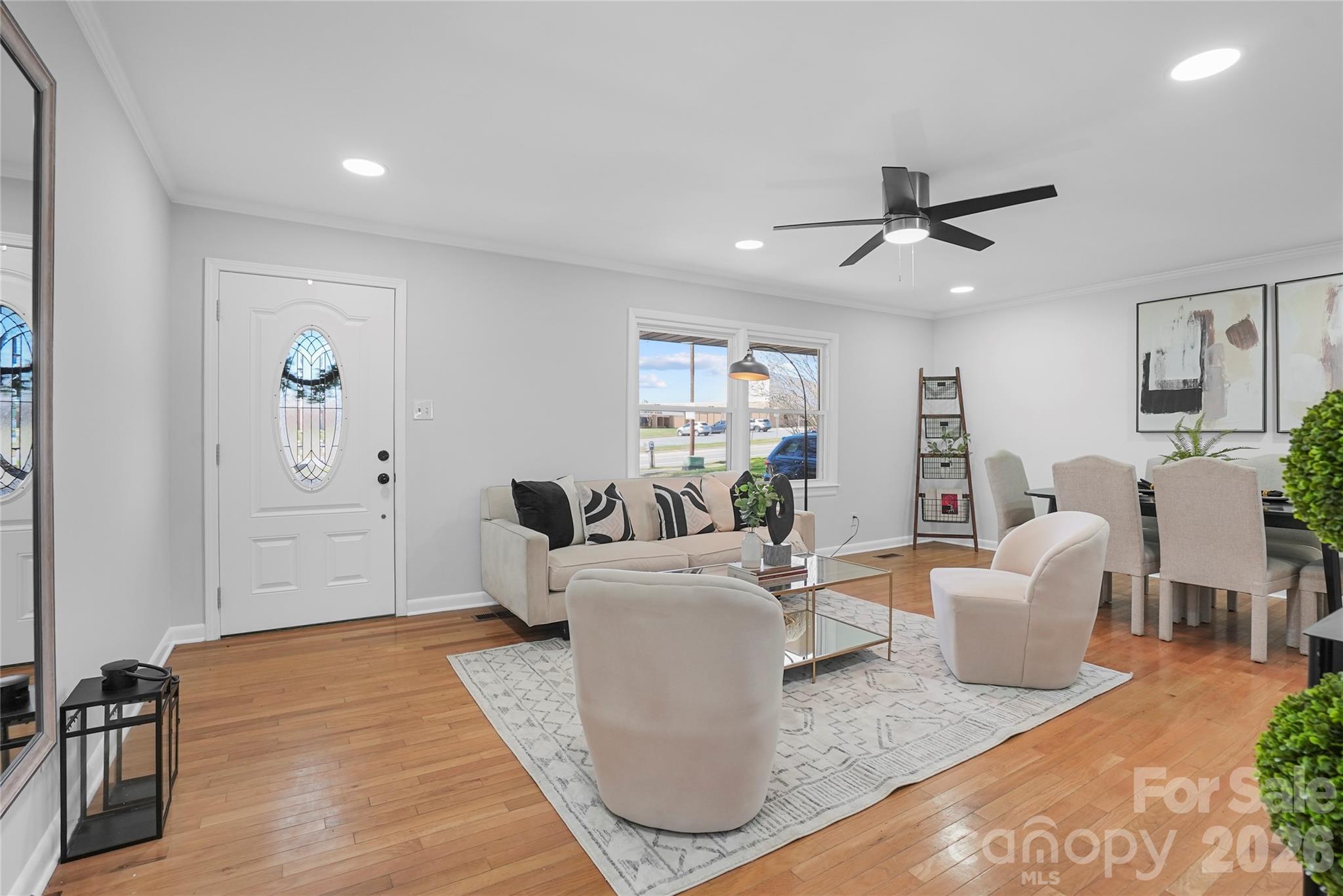 846 S Magnolia Street