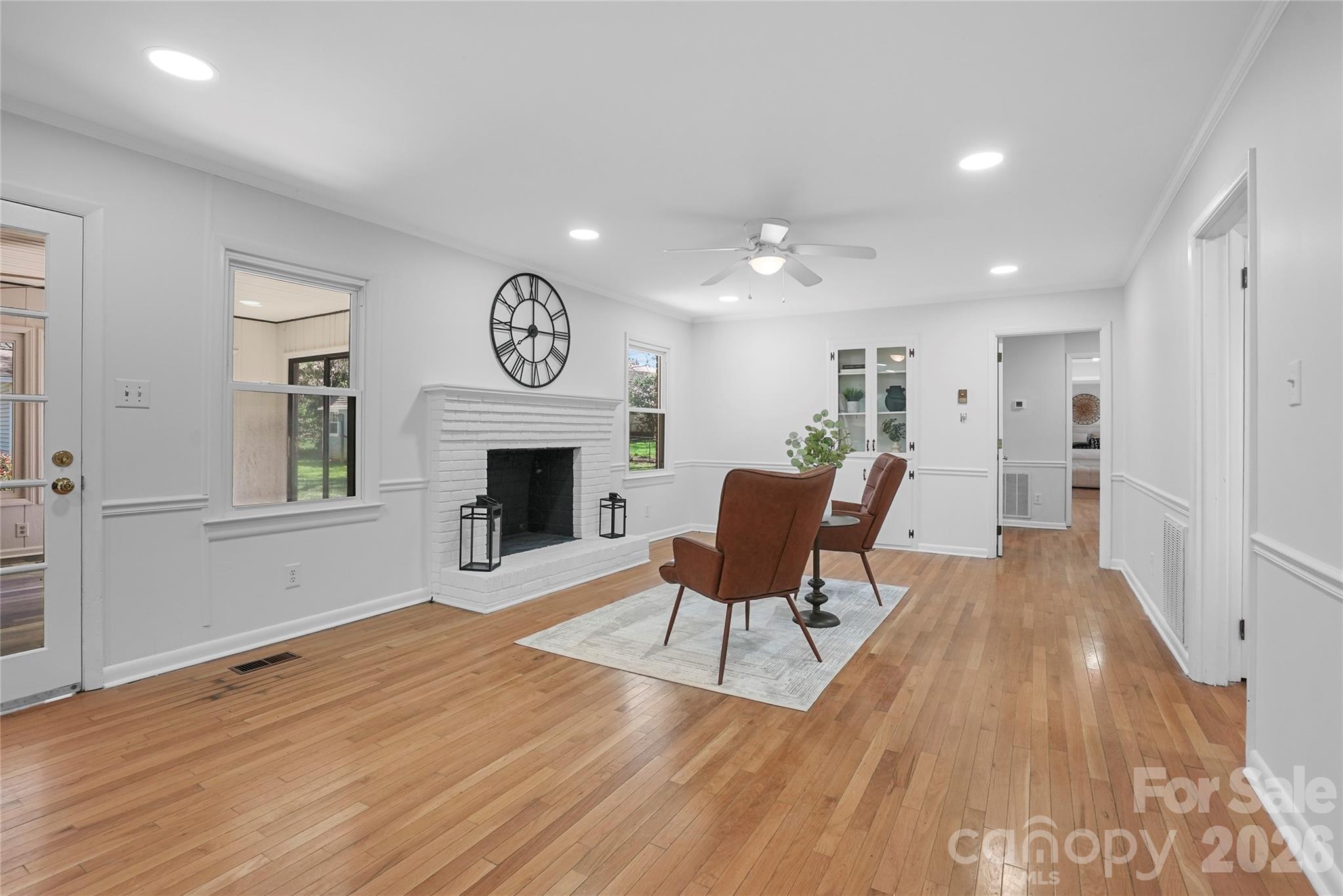 846 S Magnolia Street