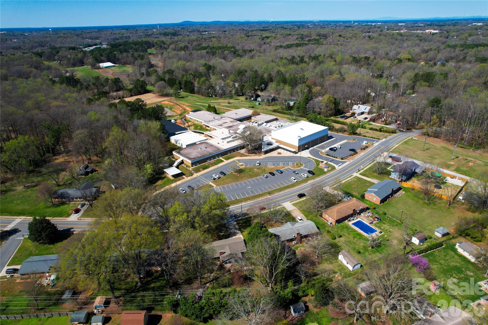 846 S Magnolia Street