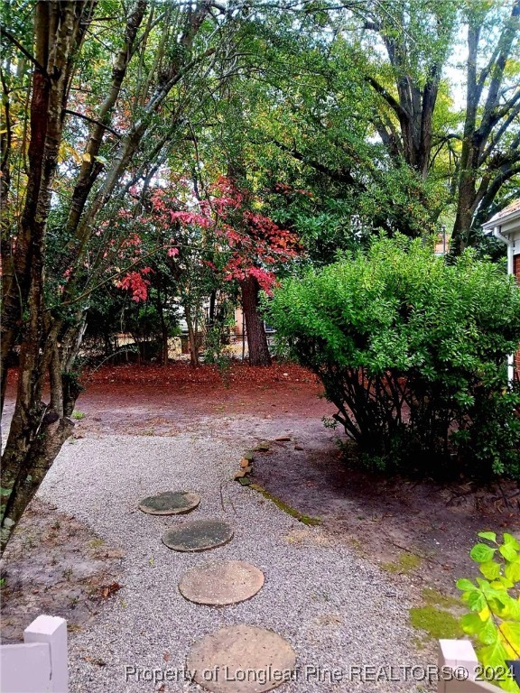 2718 Mirror Lake Drive