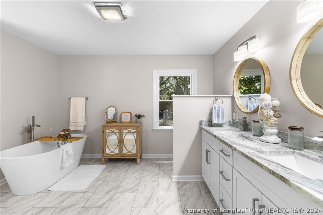 2718 Mirror Lake Drive