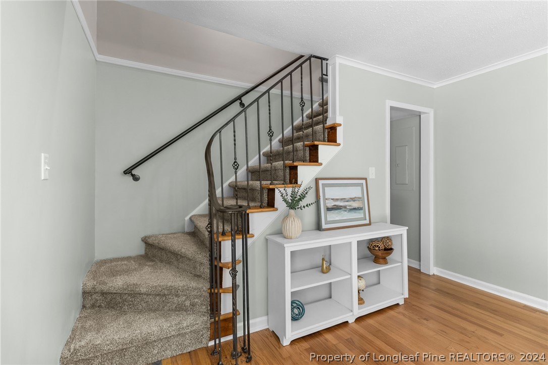 2718 Mirror Lake Drive