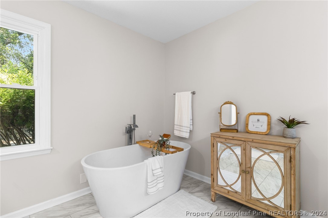 2718 Mirror Lake Drive