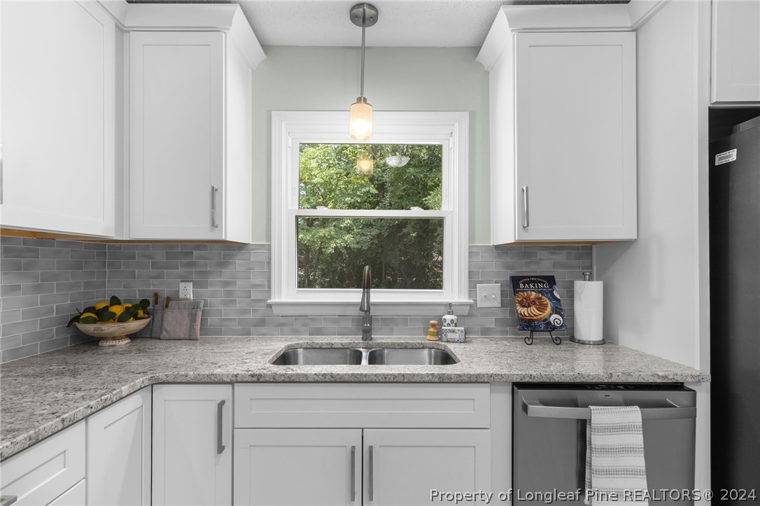 2718 Mirror Lake Drive