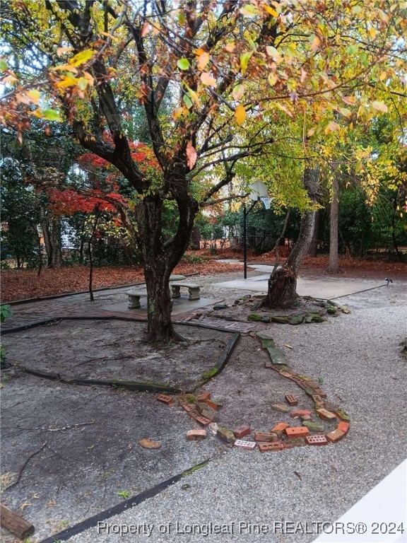 2718 Mirror Lake Drive