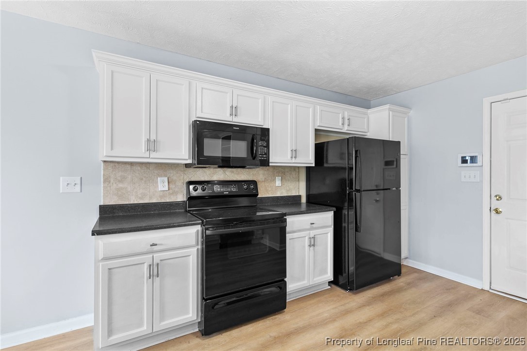 5321 Woodpecker Drive