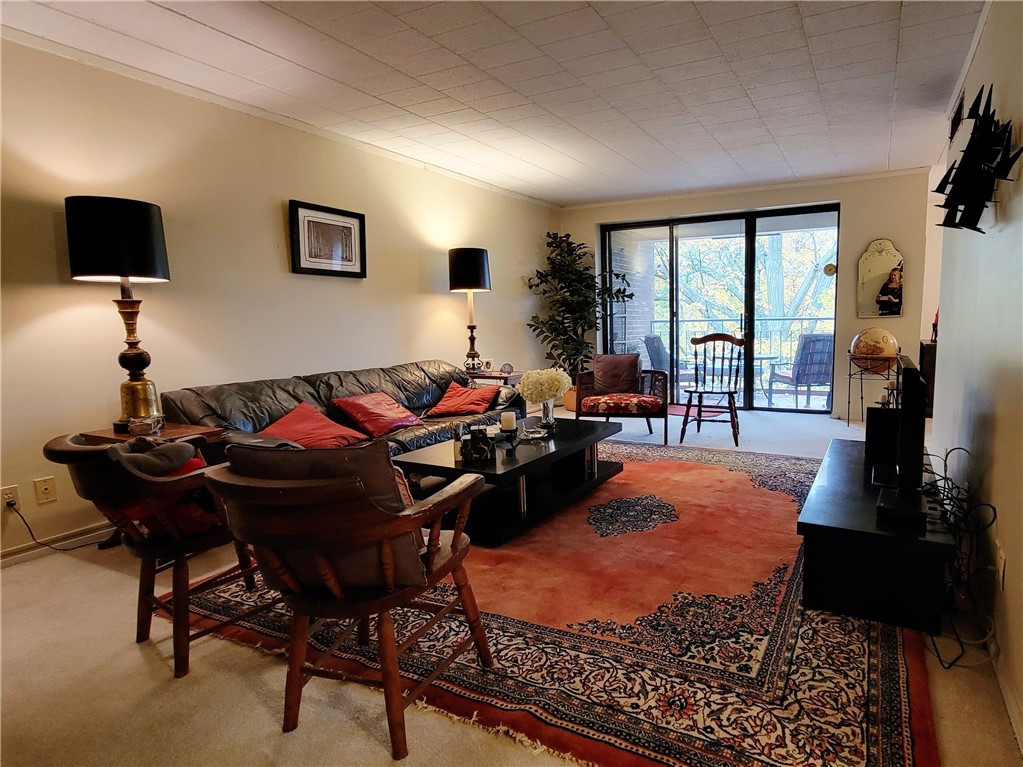 201 Grant St 607