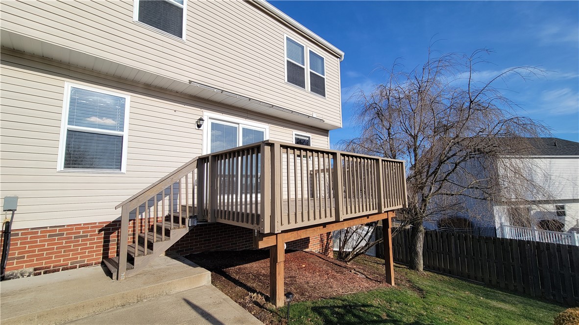 1421 Sandstone Dr