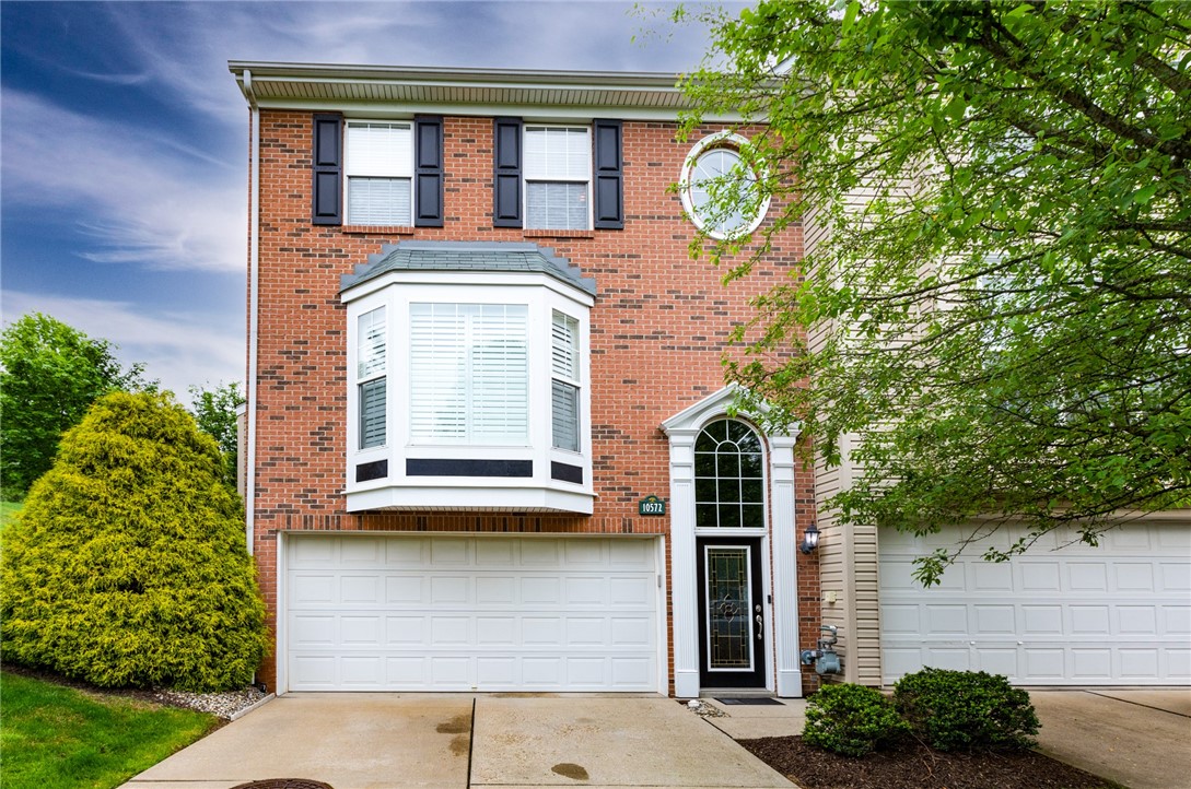10572 Cherry Grove Ct