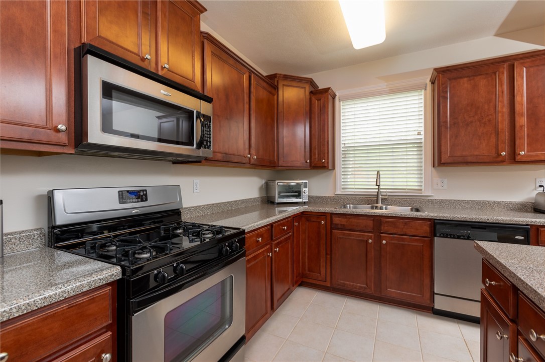 10572 Cherry Grove Ct