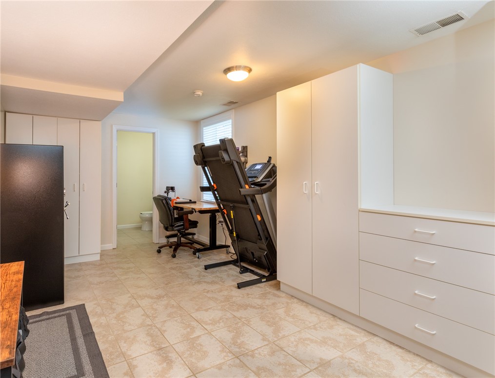 10572 Cherry Grove Ct