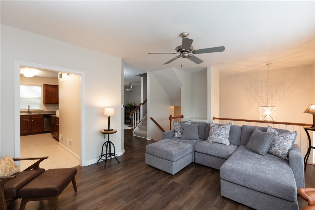 10572 Cherry Grove Ct