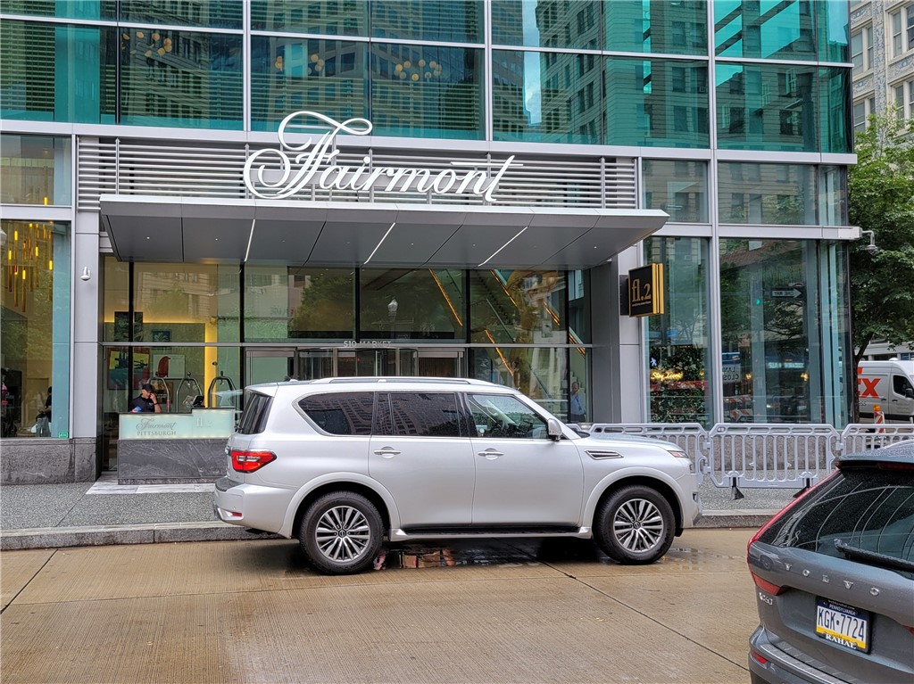 550 Market St 18B