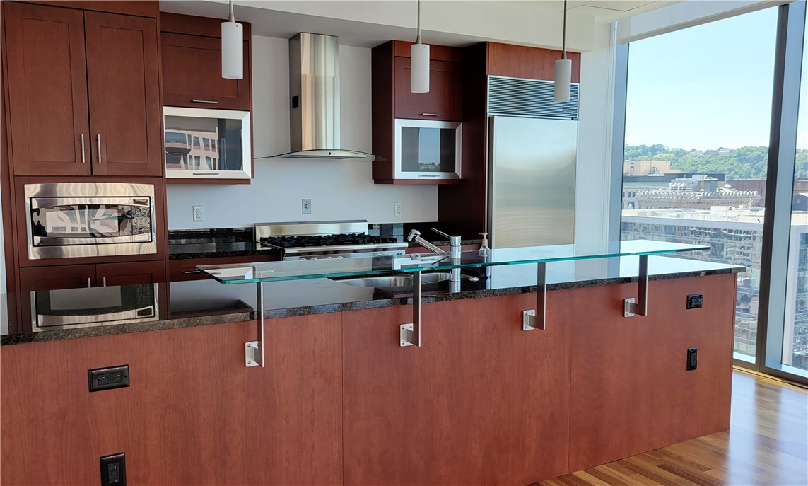 550 Market St 18B