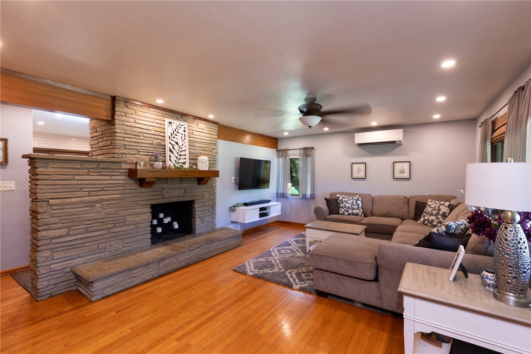 215 Wheatland Rd
