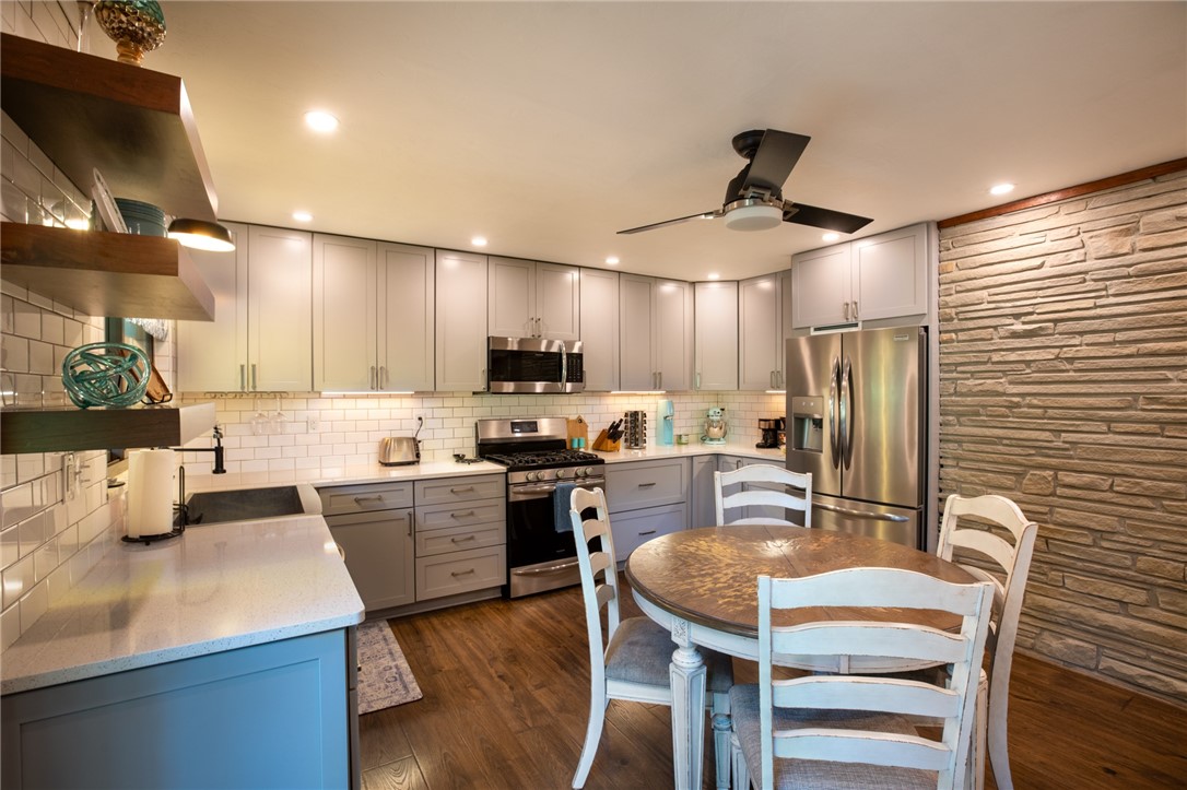 215 Wheatland Rd