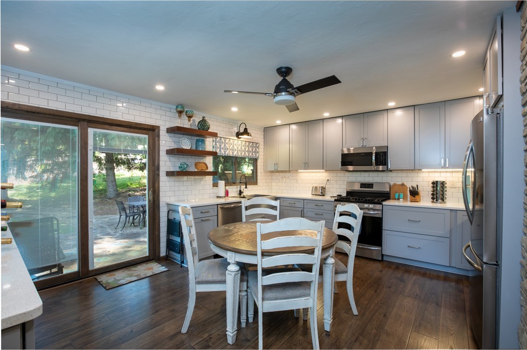 215 Wheatland Rd
