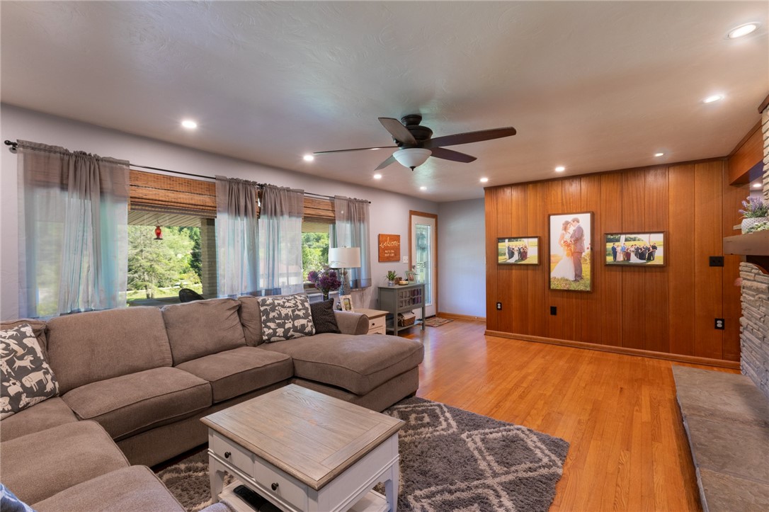 215 Wheatland Rd