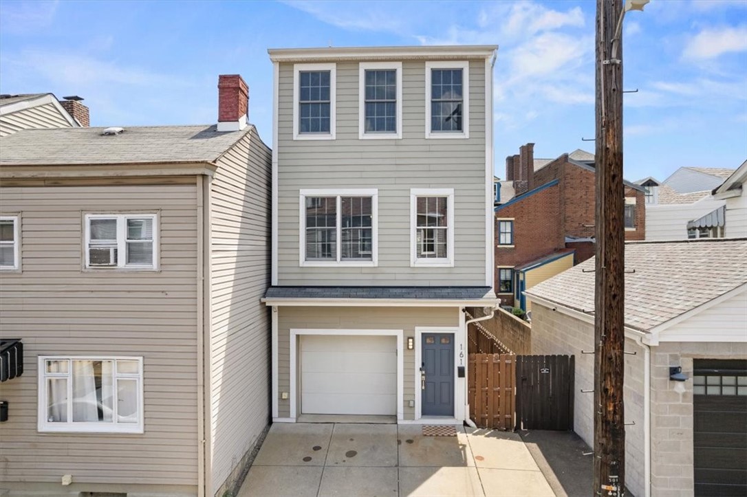 161 S 16th St